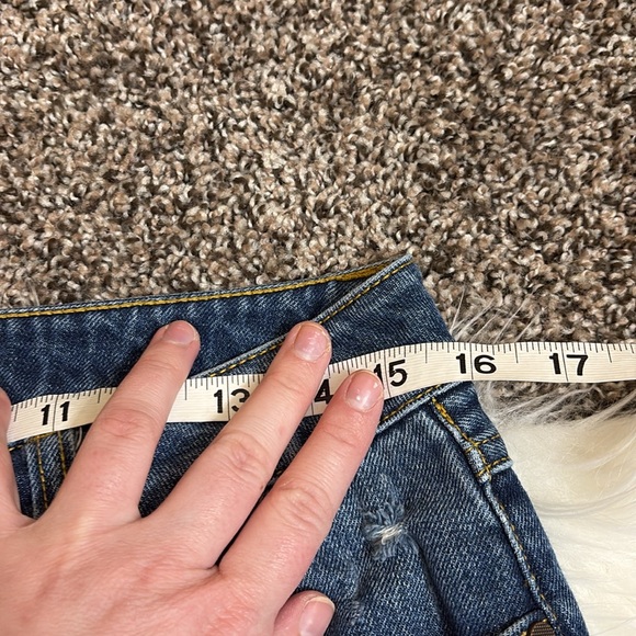 Cabi Distressed 100% BF Boyfriend Jeans Cropped Size 2 100% Cotton - Picture 5 of 14